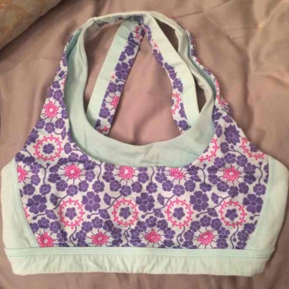 Lululemon Sports Bra - Size 4